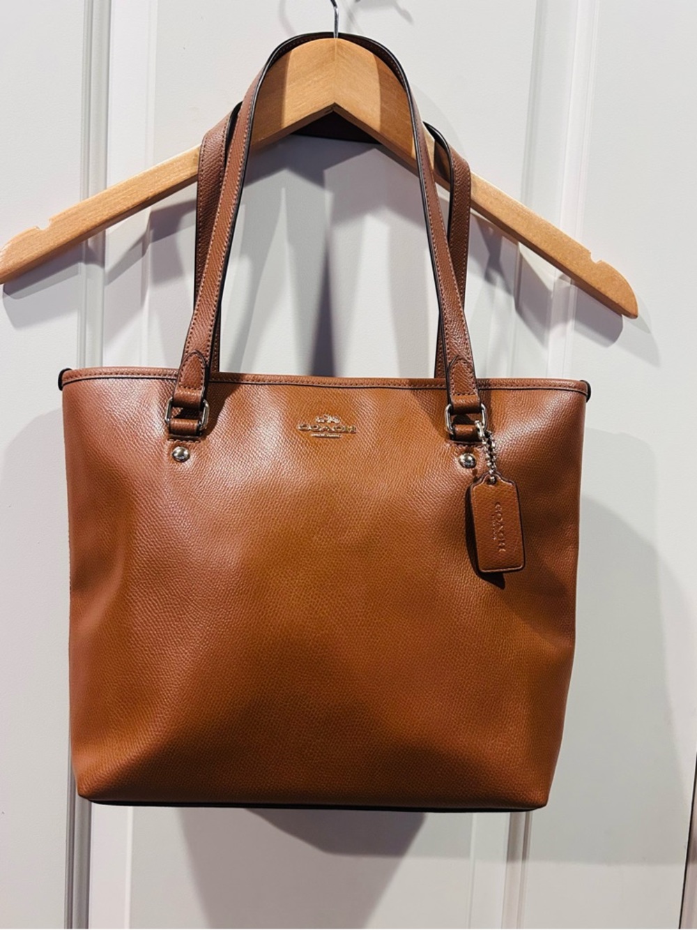 Coach Medium Tote Bag/Purse Cross Grain Leather City Zip Top Brown/Acorn F36632